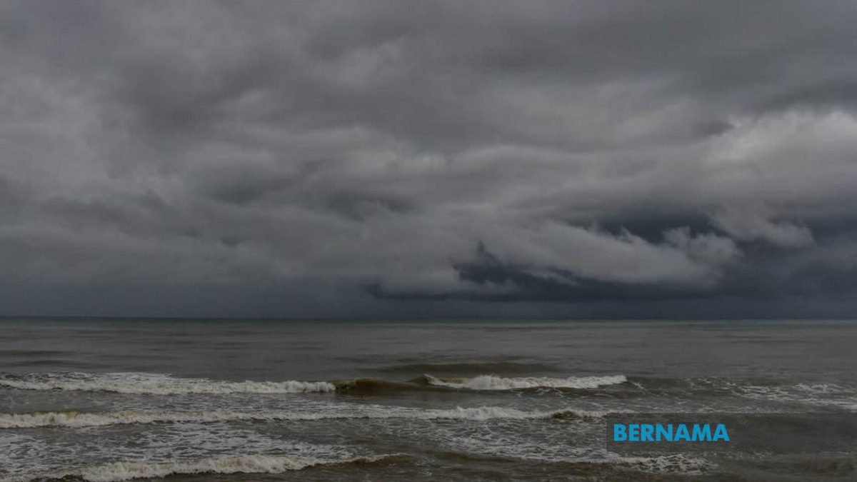 MetMalaysia Issues Severe Weather Alert as Thunderstorms Sweep Across Region