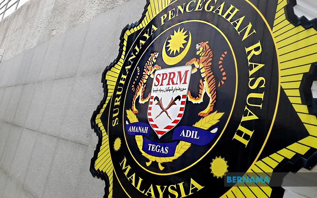 MACC Arrests 13 in RM2.5 Million Bribery Scheme Targeting Government Agency