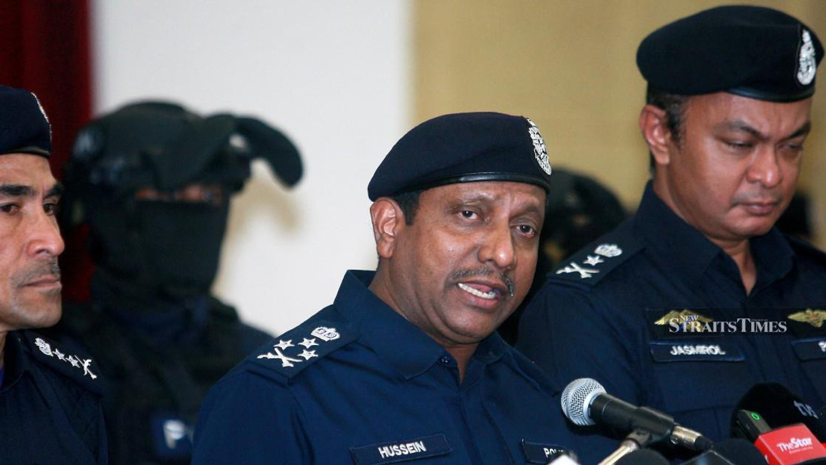 Malaysian Narcotics Officers Access Detained Pilot in Jakarta