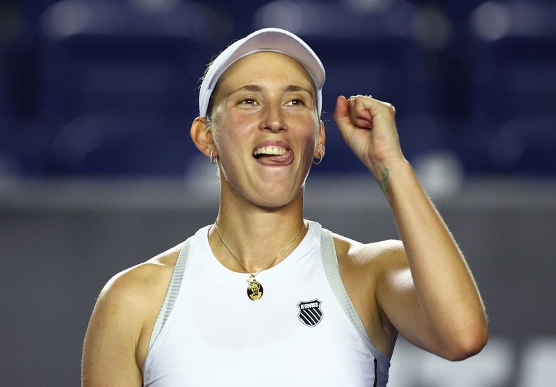Mertens Storms Back to Reach Monterrey Final, Sets Up Showdown With Parry