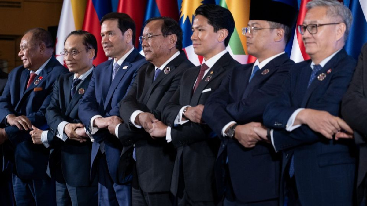 Asean Demands Safe Passage Through Hormuz as Middle East Crisis Strains Regional Trade