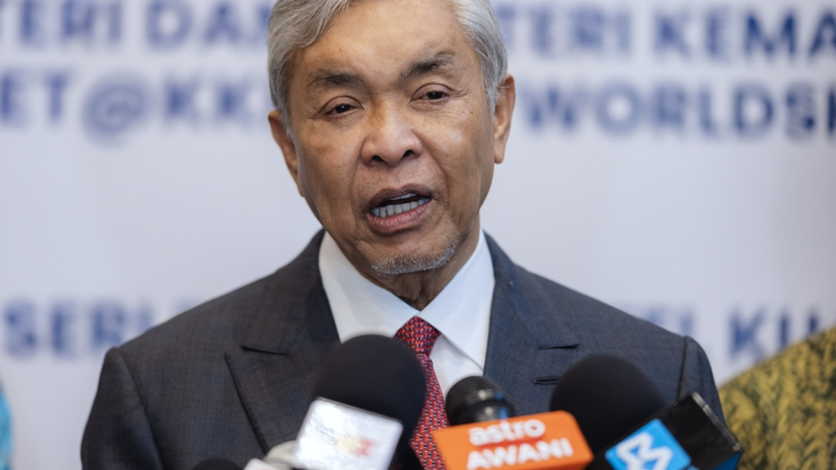 Deputy PM Offers All-Expenses-Paid Umrah Trips to WorldSkills Gold Medalists from TVET Programmes