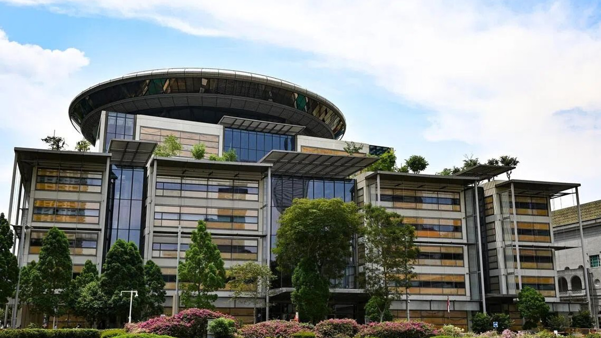 Singapore court rejects cybercrime suspect's bid to overturn police seizure of devices