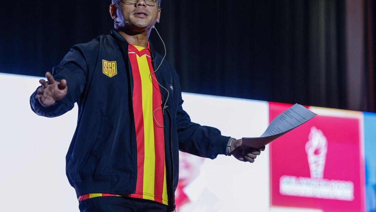 Selangor Chief Minister Orders Crackdown on Illegal Settlements in Setia Alam