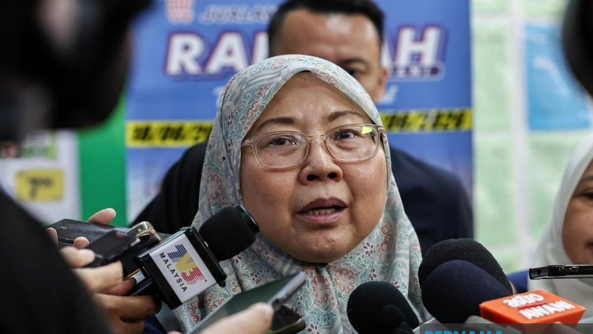 Malaysia's Trade Ministry Ensures Adequate Essential Goods Supply for Johor and Negeri Sembilan Elections
