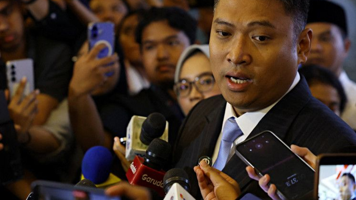 Prabowo loyalist takes helm of Indonesia's beleaguered free meals agency as leadership crisis deepens
