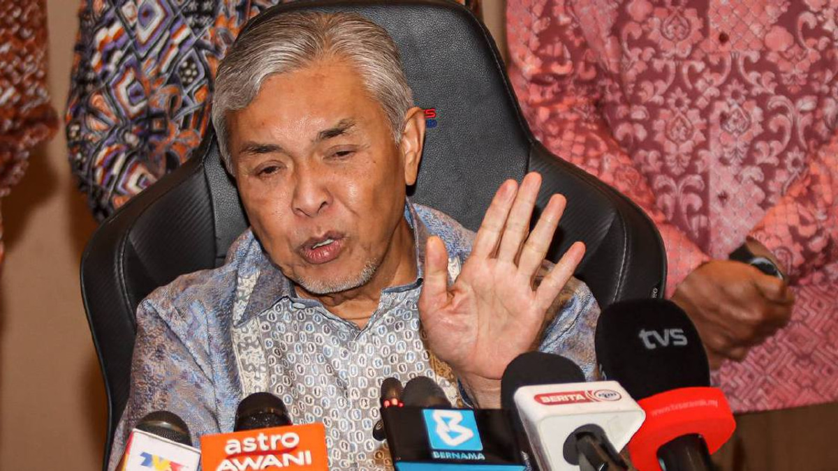 Zahid Rules Out Speculation of Government Collapse, Reaffirms Unity Coalition Stability