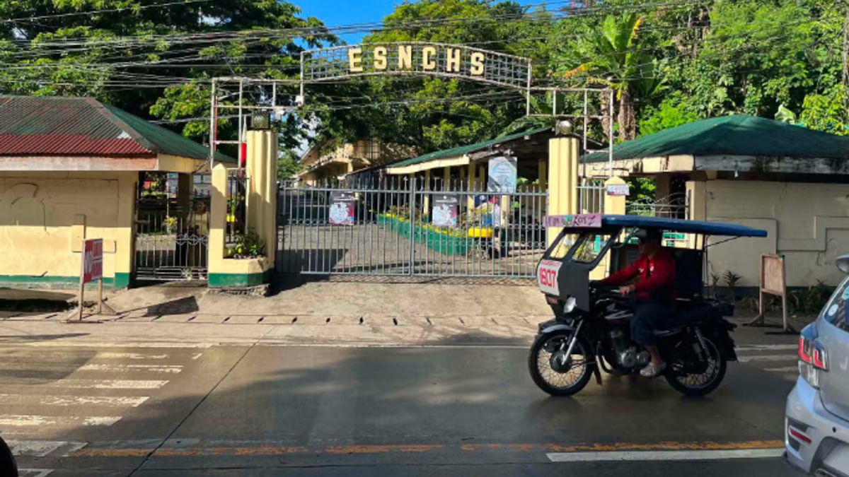 Philippine High School Evacuated Over Online Bomb and Gun Threats