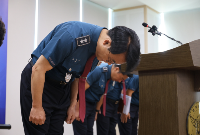Jeju police chief apologises for mishandled missing person cases that ended in deaths