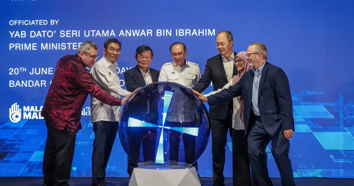 Anwar Appoints Adviser to Strengthen Semiconductor-University Ties