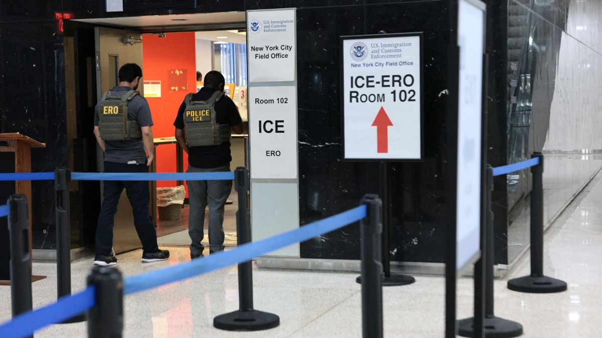 US Immigration Arrests Surge: Johns Hopkins Researcher Detained at Airport