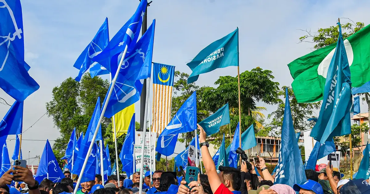 Umno's ambitions threaten fragile Barisan-Perikatan coalition as rival camps claim strategic states