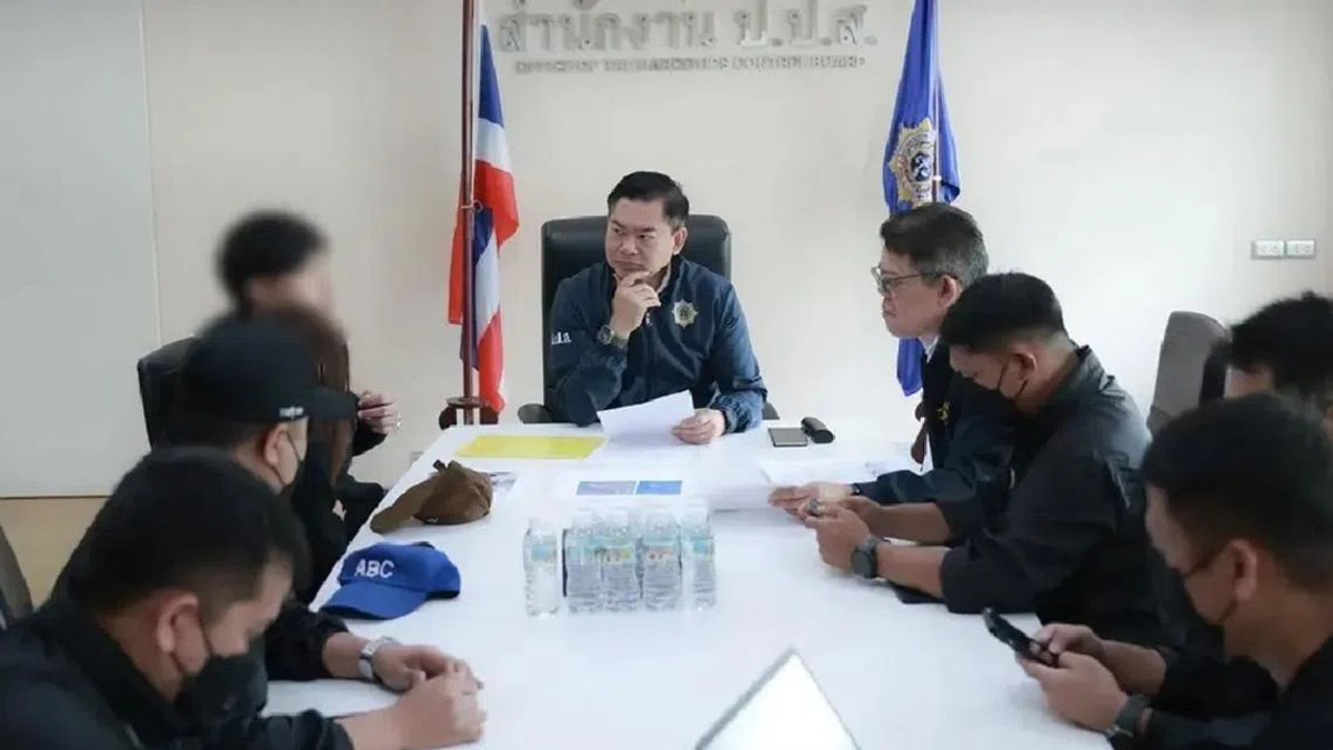 Thai Narcotics Officials Confirm Heroin Hidden in Two of 12 Bags in Airline Crew Arrest