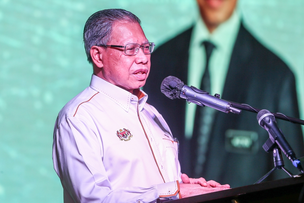 Mustapa Mohamed, 76, Steps Back From Politics, Backs New Generation for GE16