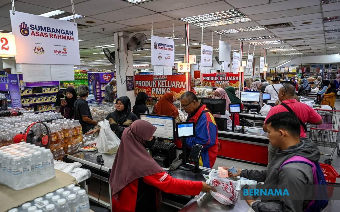 Government Eyes Boost to Cash Aid Schemes as Economy Permits, Says PM Anwar