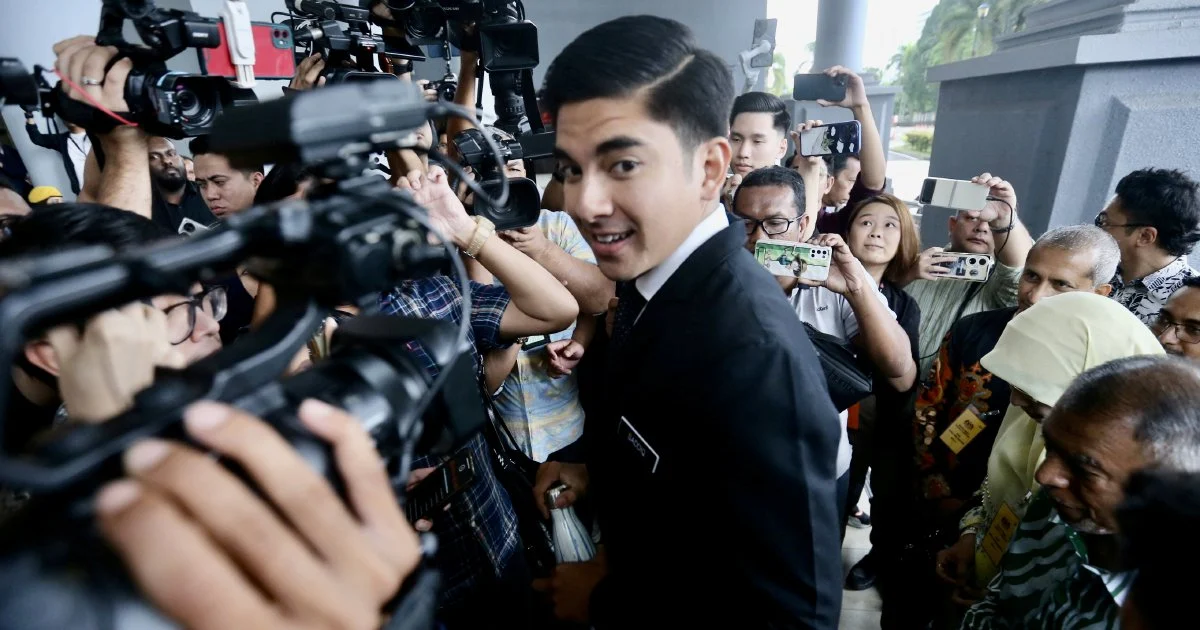 Syed Saddiq Faces Further Legal Limbo as Federal Court Delays Corruption Case Ruling