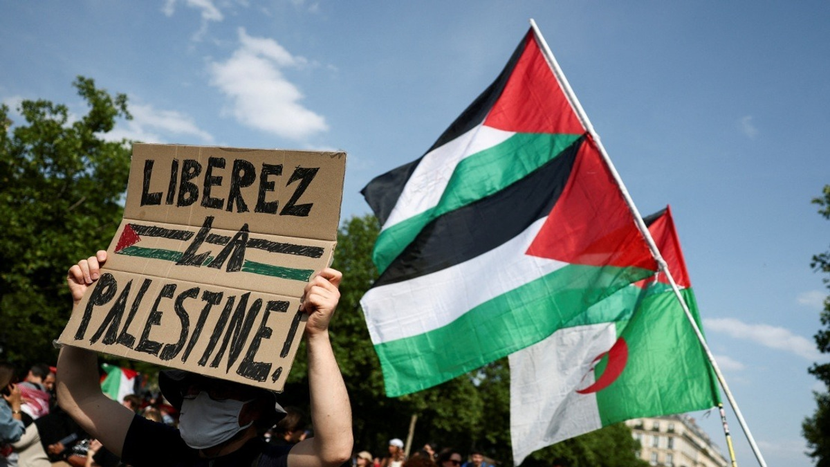 Palestinian Economy Faces Critical Crisis as Israel Withholds $5 Billion in Tax Revenues