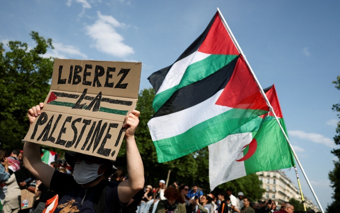Palestinian Economy Faces Critical Crisis as Israel Withholds $5 Billion in Tax Revenues