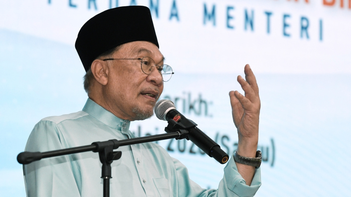 Anwar Rebukes Kedah MB over Divisive Remarks, Pushes Unity Agenda