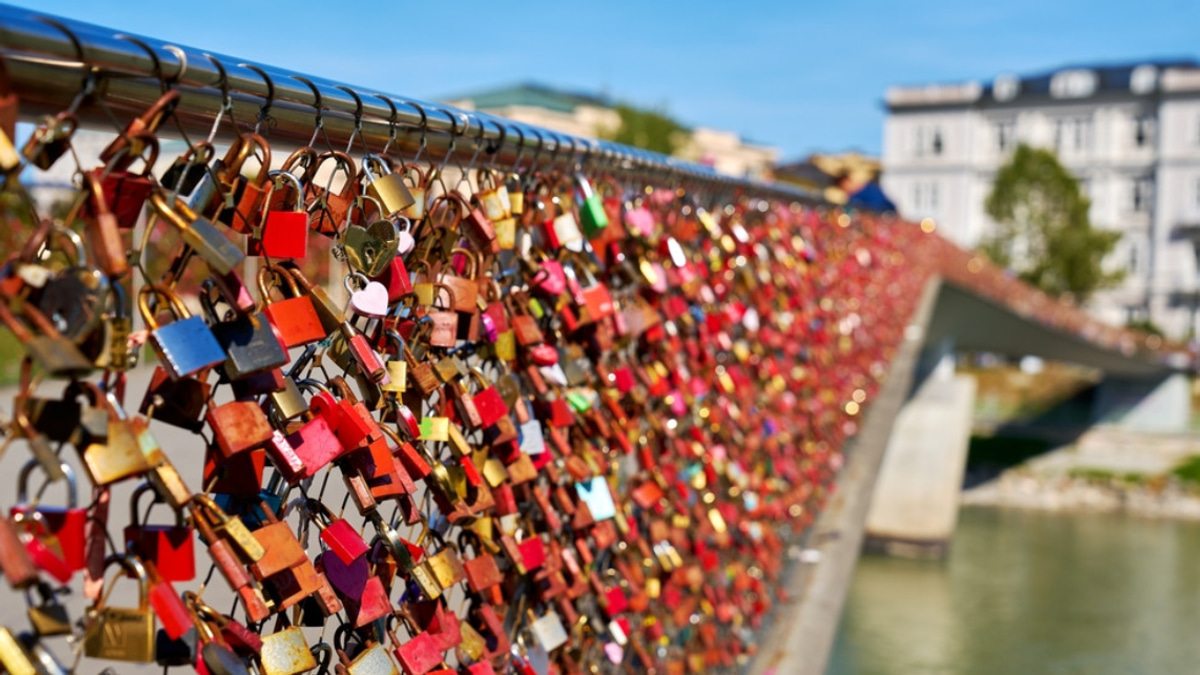 Jakarta's 'Love Lock' Bridge Plan Draws Fire Over City's Real Infrastructure Needs