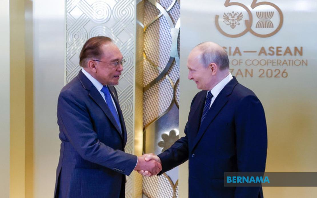PM Anwar's Strategic Diplomacy Wins Public Support for Economic Growth