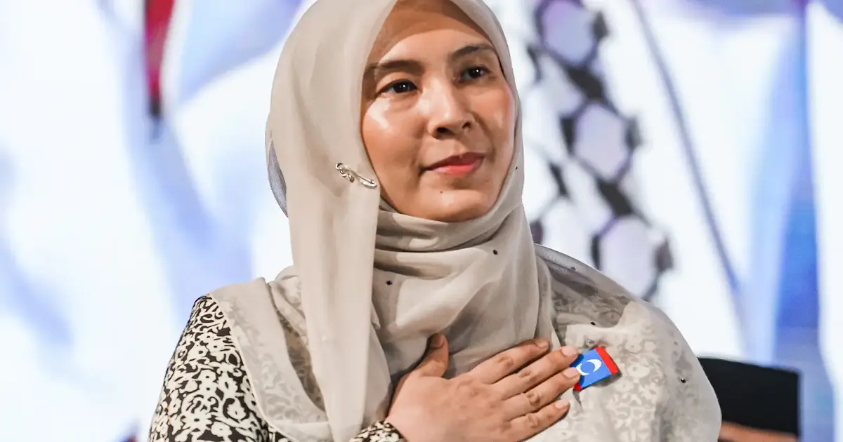 Nurul Izzah Steps Down as PKR Deputy President to Pursue Further Education