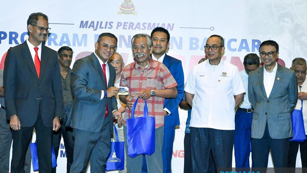 Selangor Distributes Shopping Vouchers to 8,391 Non-Pensioned Veterans