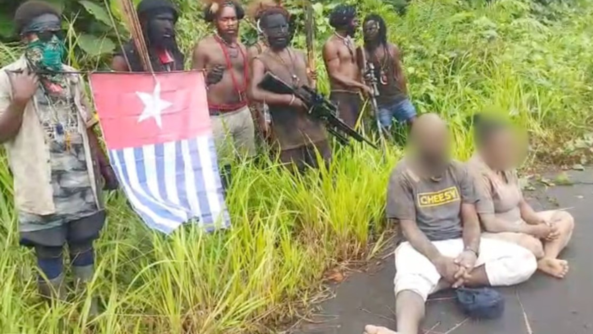 West Papua Separatists Execute Three Civilians in Escalating Campaign