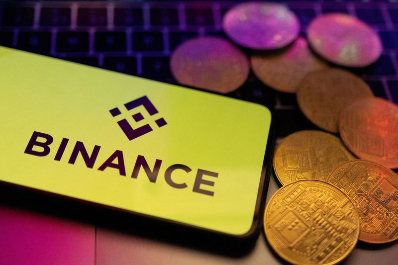 Two Binance Staff Held in UAE Over Financial Crime Investigation