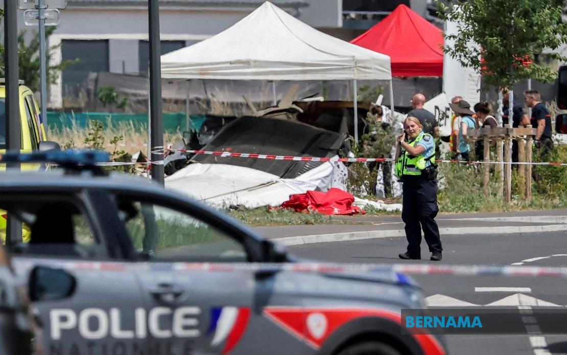 Eleven Dead After Skydiving Plane Crashes Near Nancy in Eastern France