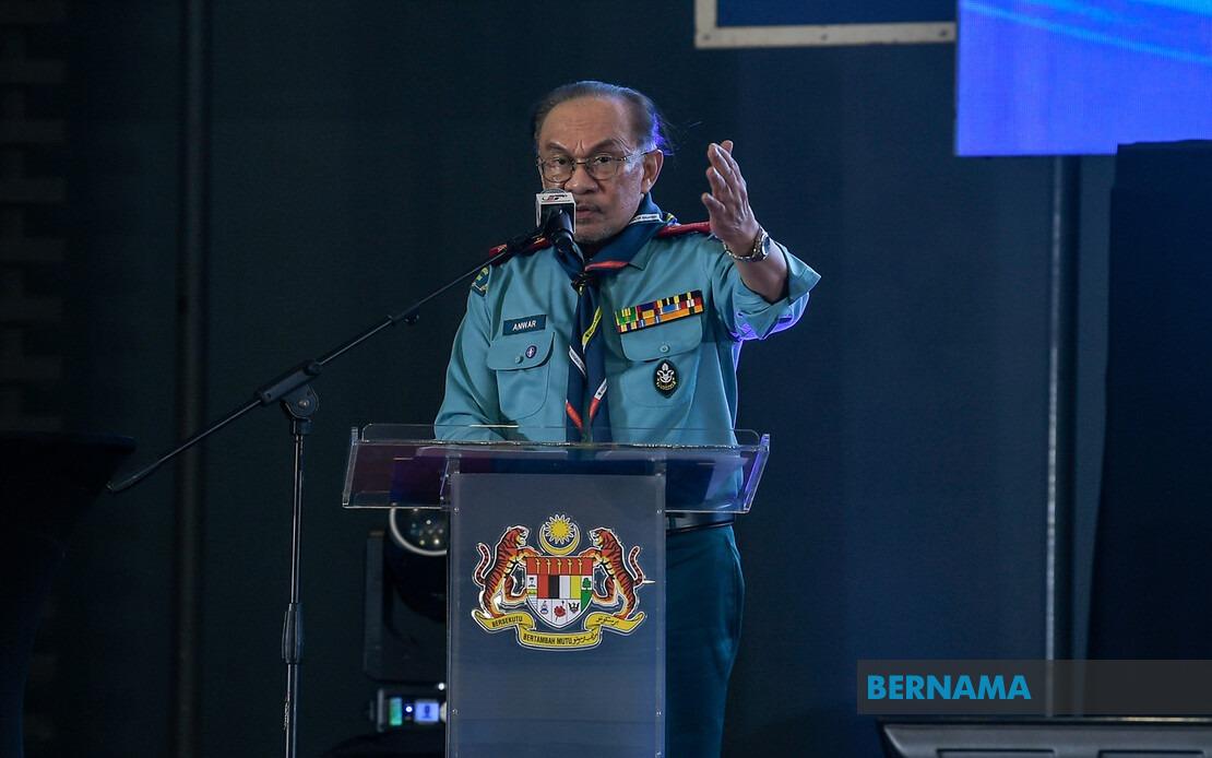 Language Harmony, Not Competition: Anwar Defends Malay While Embracing Regional Tongues