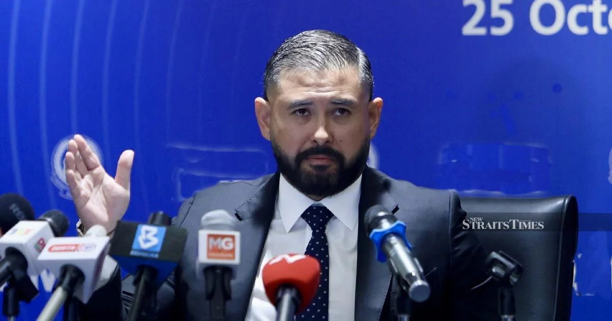 Johor's Regent Pushes Back on PM's 'Leakage' Claim, Blames Federal Government for Revenue Drain