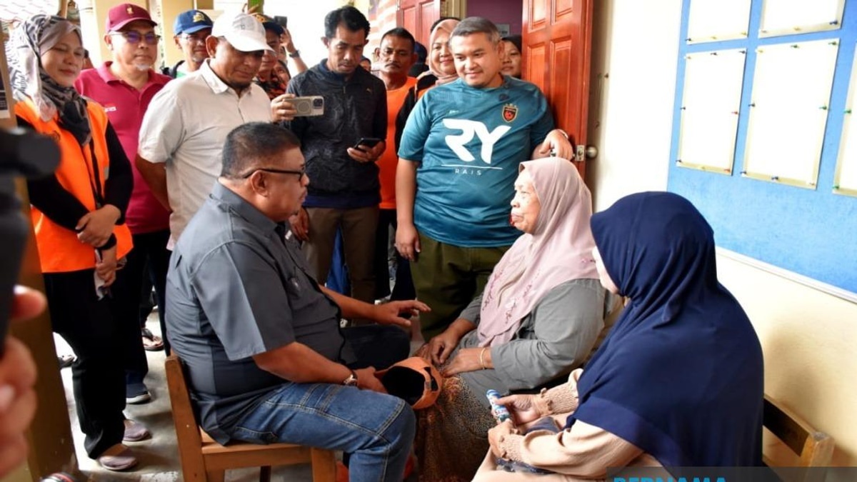 Melaka Chief Minister Pledges Action on Tanjung Minyak's Three-Decade Flood Crisis