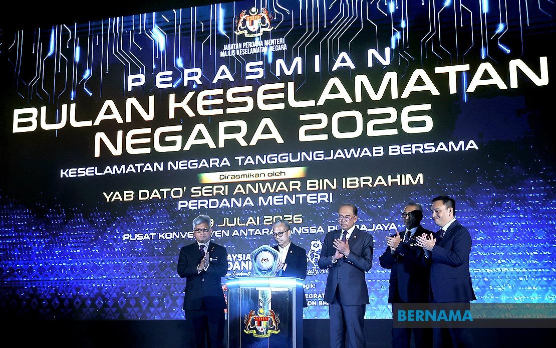 Anwar Urges Malaysia to Move Beyond Divisive Politics as Security Threats Intensify