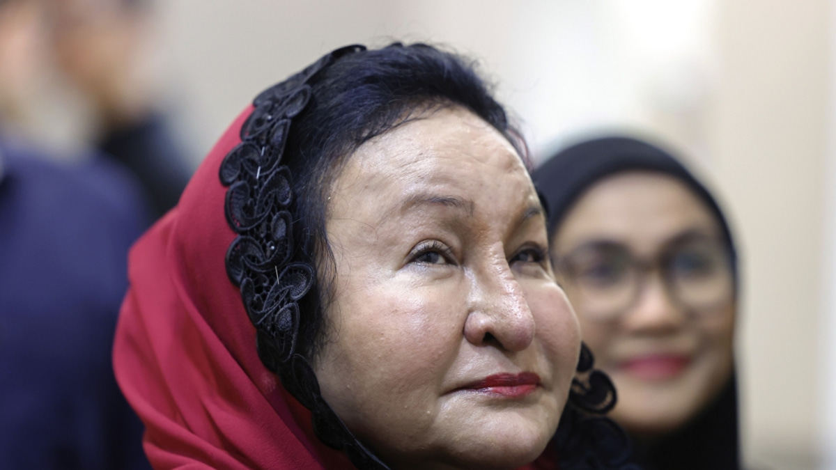 Najib Razak to Undergo Vascular Procedure, Wife Rosmah Confirms