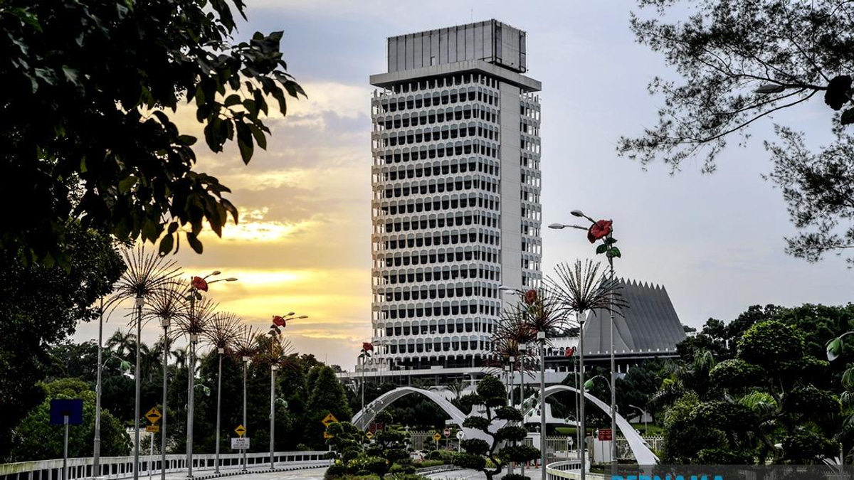 Parliament to Tackle Health Insurance Reform, Retirement Adequacy and Rural Digital Divide