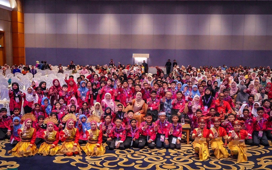 Comprehensive Strategy Essential to Safeguard Students, Says Education Minister Fadhlina