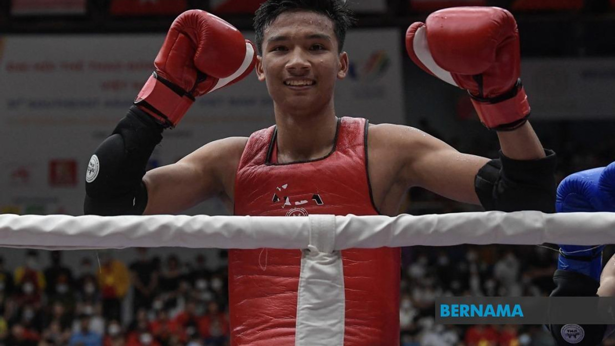 PM Anwar Backs Ahmad Nor Iman's Historic World Muay Thai Title Challenge