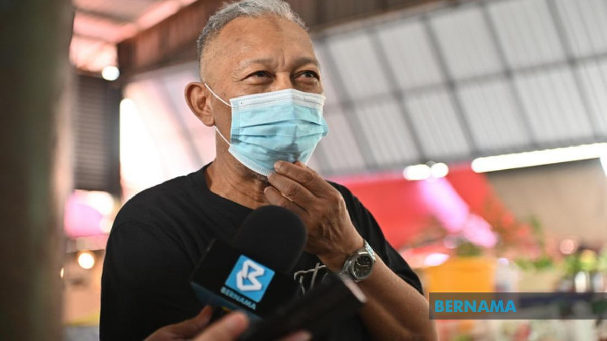 Life Goes On in Serian as Hazardous Air Quality Forces Trade-offs