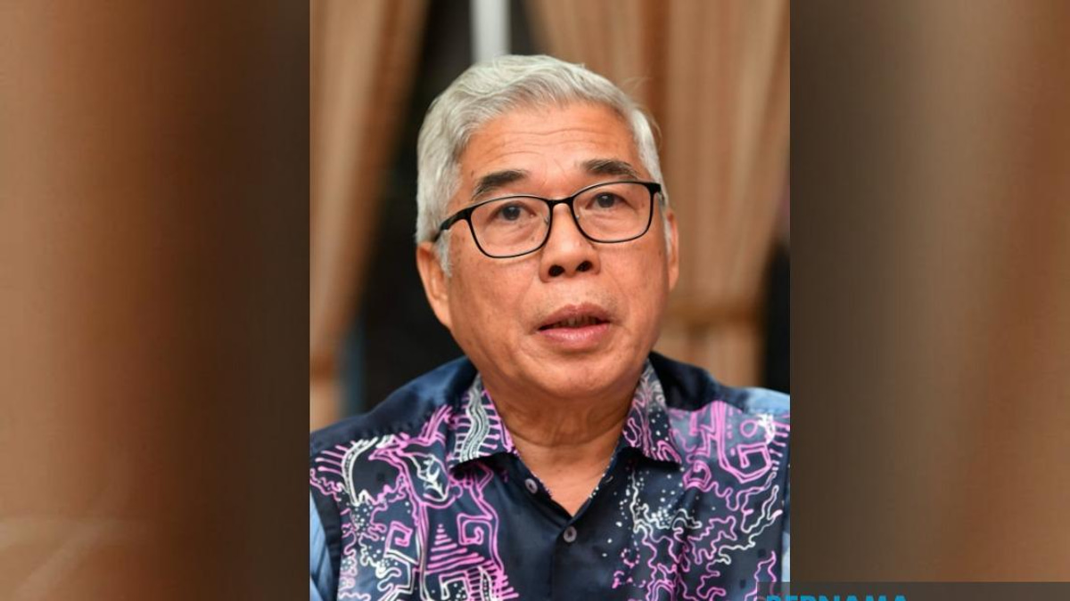 Let Government Complete Its Term Before GE16, Says Pasir Gudang MP Hassan Karim