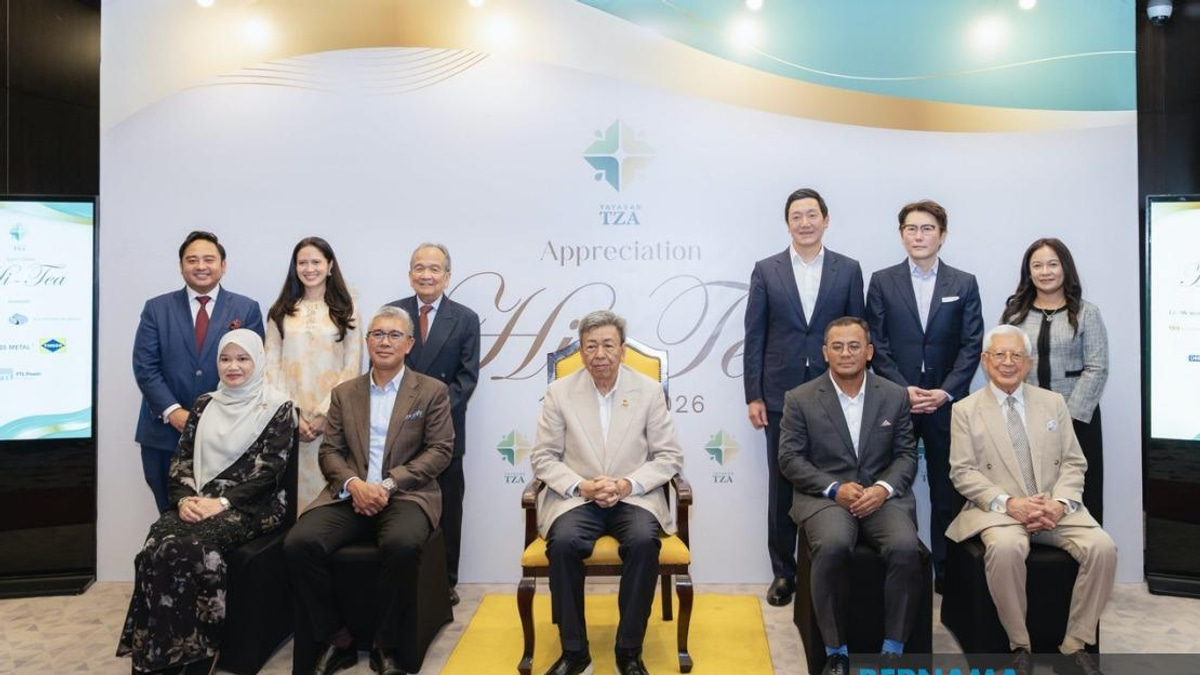 Sultan Sharafuddin Graces YTZA Hi-Tea, Foundation Expands Educational Outreach to B40 Students