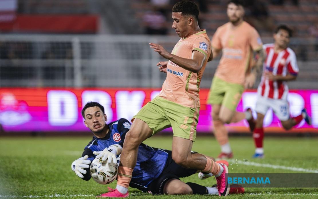 KL City's Campaign in Chaos: Coach Dollah Salleh Battles Unprecedented Player Crisis