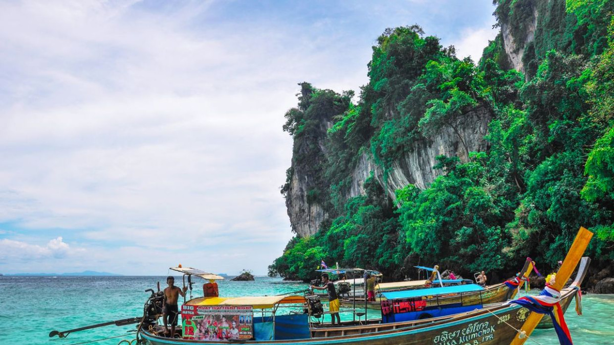 Thailand Pivots Away from Mass Tourism, Chases Wealthy Visitors Instead