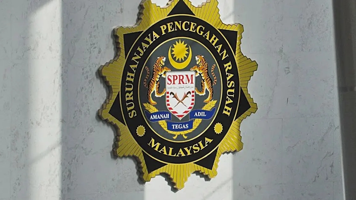 MACC Grills Ex-Tabung Haji CFO Over RM370 Million Share Purchases