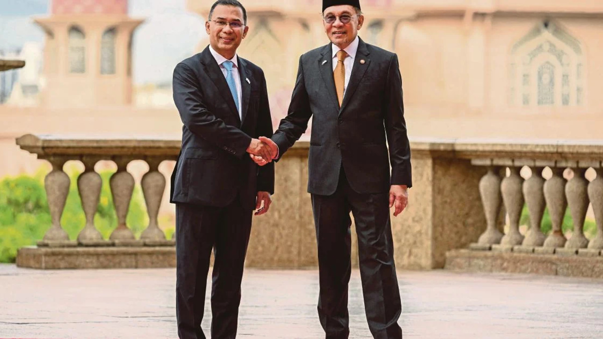 Bangladesh premier pledges closer ties with Malaysia following inaugural state visit