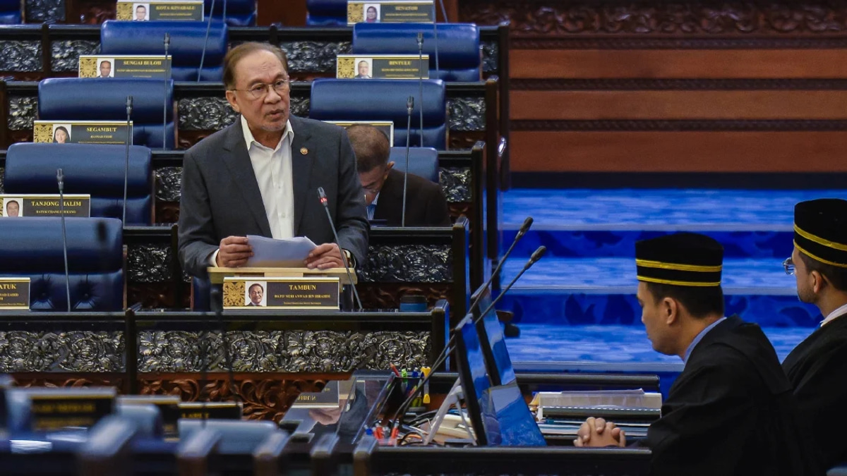 Anwar Clarifies He Did Not Order Cancellation of Johor Felda Settlers' Day 2026