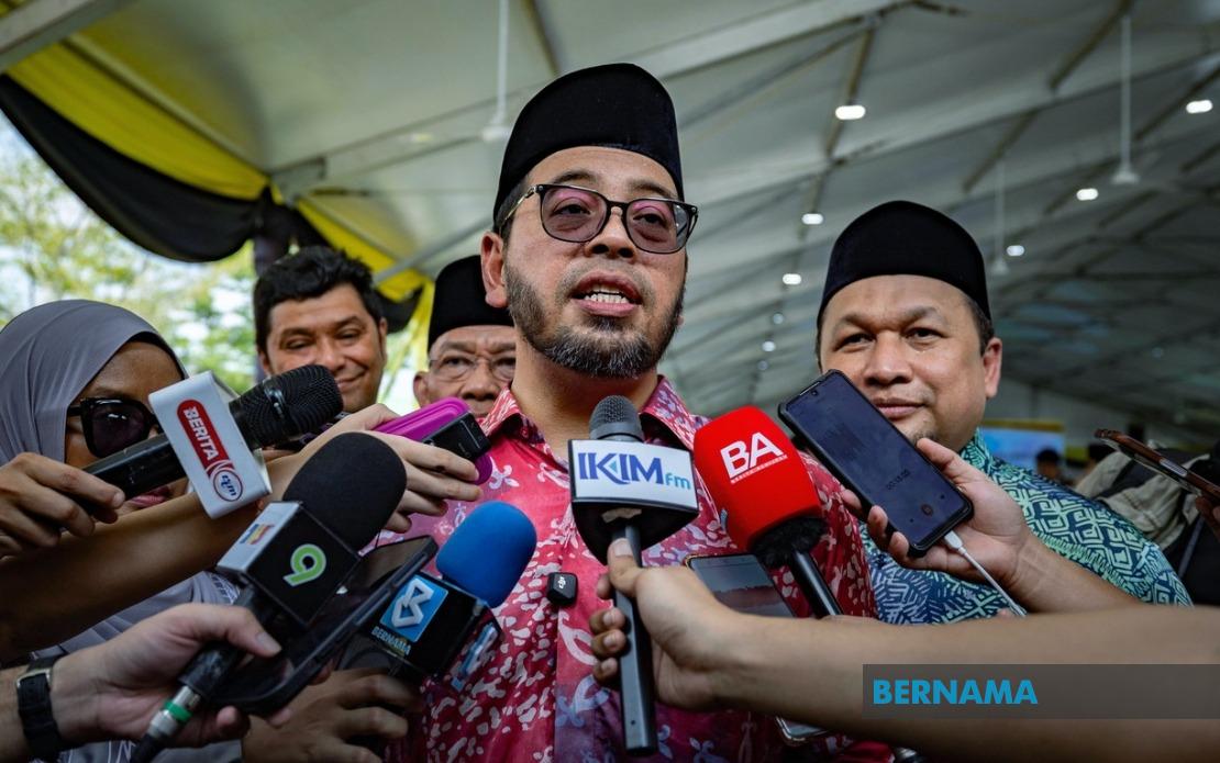 Government Positions Islamic Schools as Crucial Nation-Building Partners