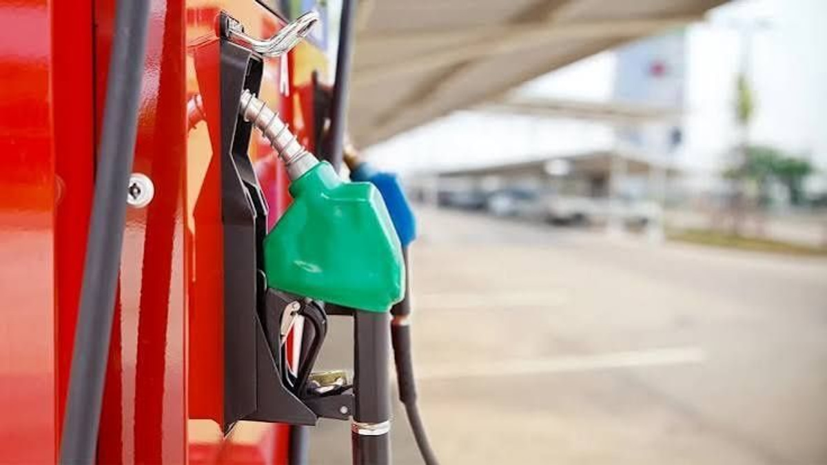 India's Government Battles Growing Fury Over Ethanol Fuel Mandate as Public Protests Loom