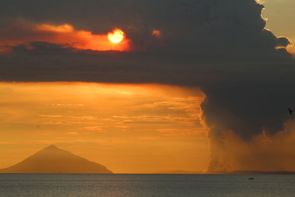 Indonesia's Mount Anak Krakatau Erupts Again as Activity Surges; Authorities Tighten Safety Restrictions