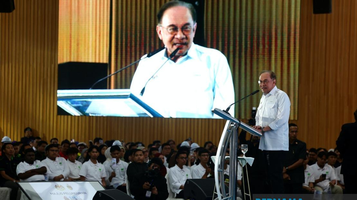PM Anwar Launches Bakat MADANI to Develop 25,000 Malaysian Talents